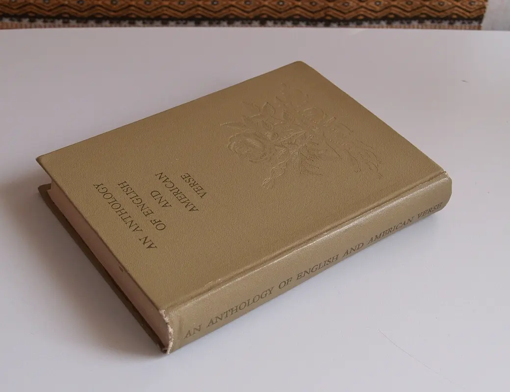 "An Anthology of English and American Verse" 1972a V. Zaharova, B. Tomaševskogo (k)